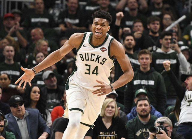 补席上奋力 补席上奋力